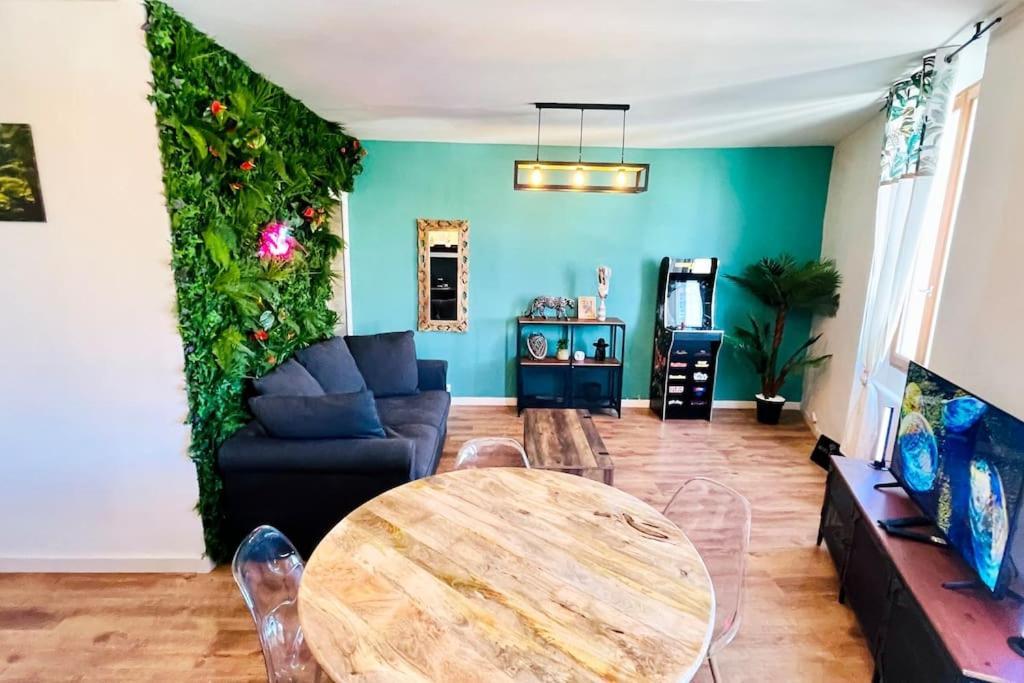 Jungle Room Le Muy Dış mekan fotoğraf